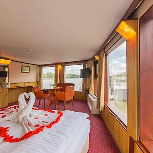 https://fortuna-boat-hotel.inbudapesthotels.com